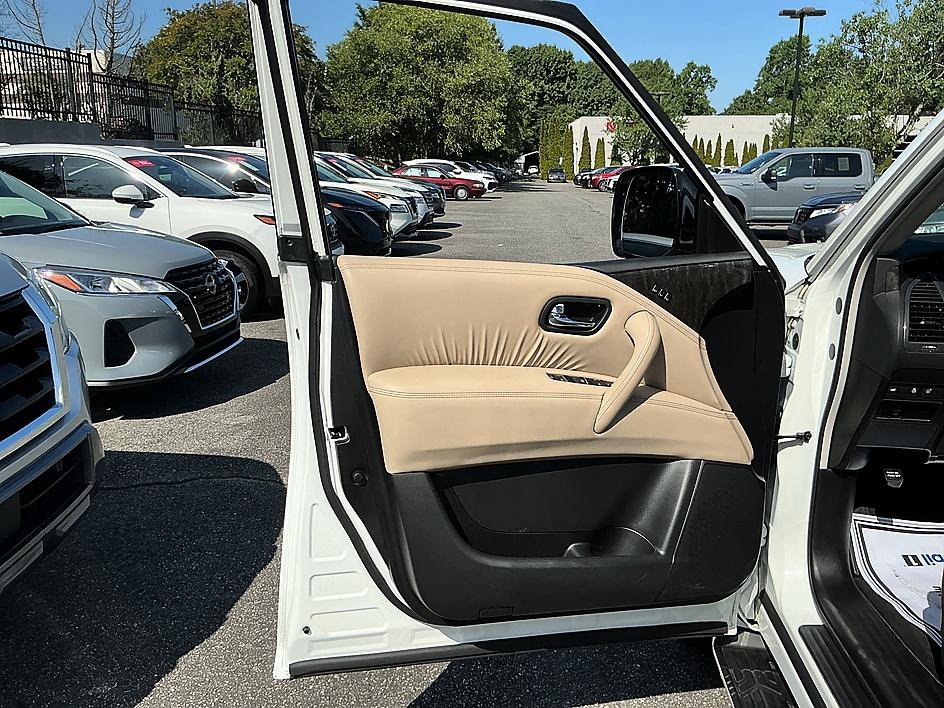 Certified 2023 Nissan Armada Platinum w/ Captain's Chairs Package RWD image 11