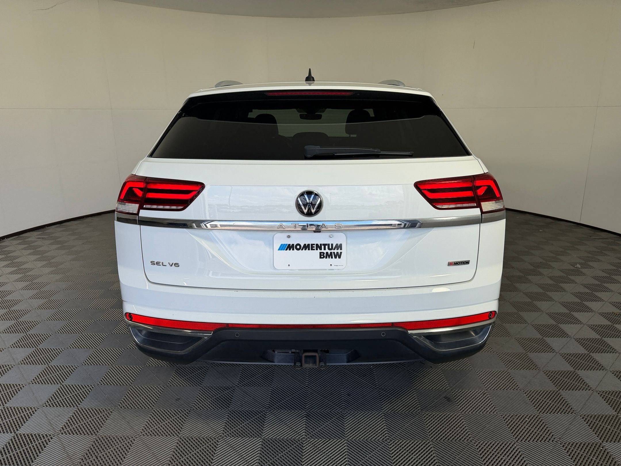 Used 2020 Volkswagen Atlas Cross Sport SEL Premium AWD/4WD image 10