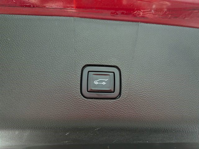 Certified 2022 Chevrolet Traverse RS w/ LPO, Floor Liner Package image 12