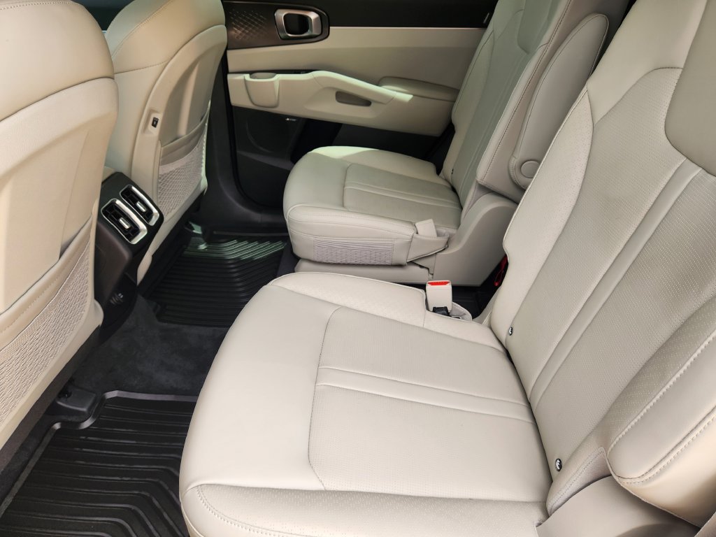 New 2026 Kia Sorento EX w/ EX Premium Package FWD image 23