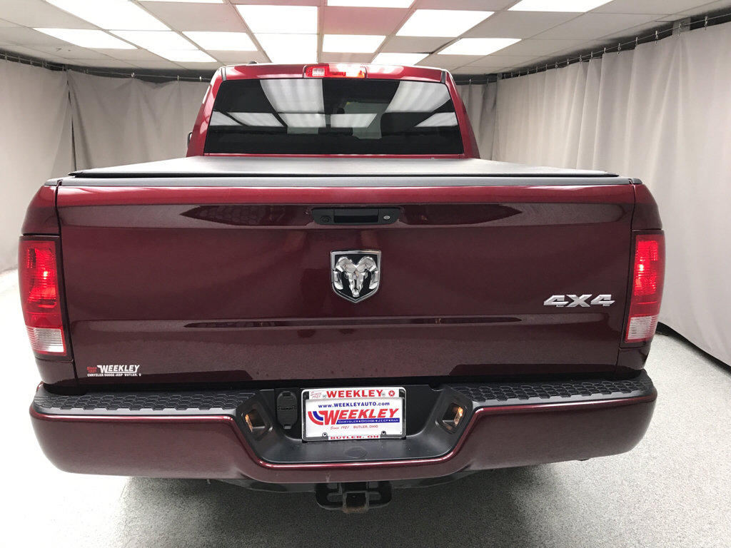 Used 2018 RAM 1500 Express w/ Express Value Package AWD/4WD image 3