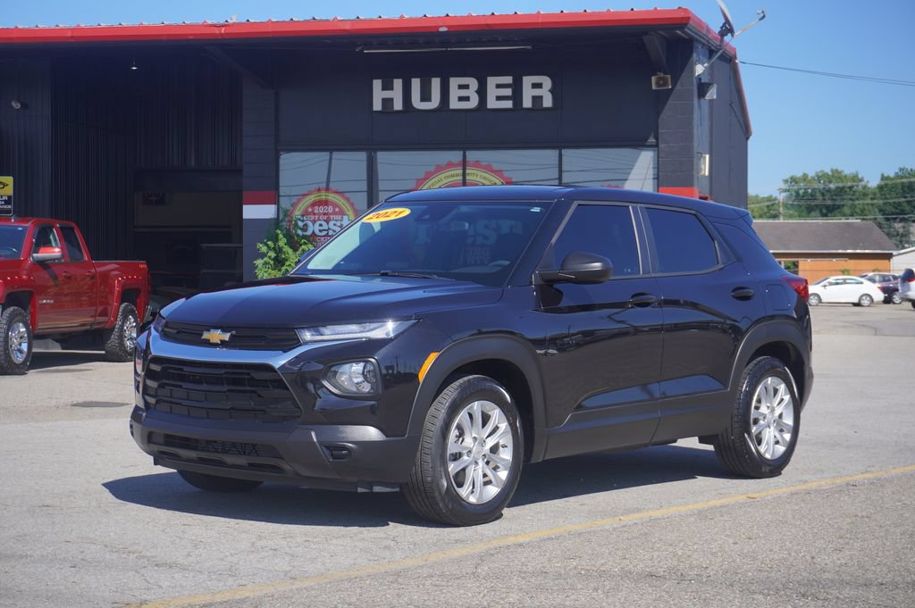 Used 2021 Chevrolet TrailBlazer LS FWD image 1