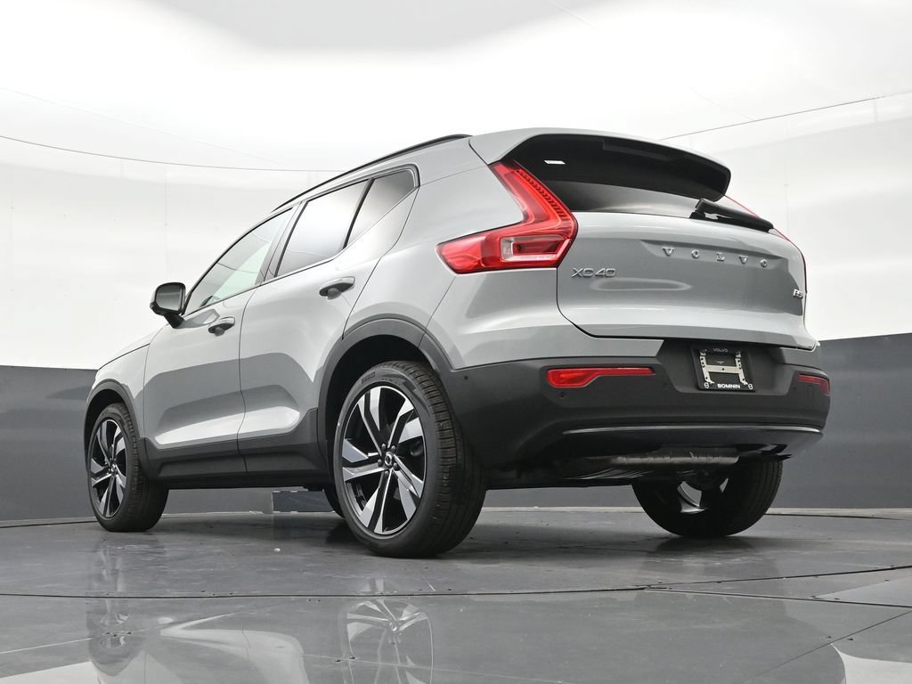 New 2026 Volvo XC40 B5 Plus AWD/4WD image 23