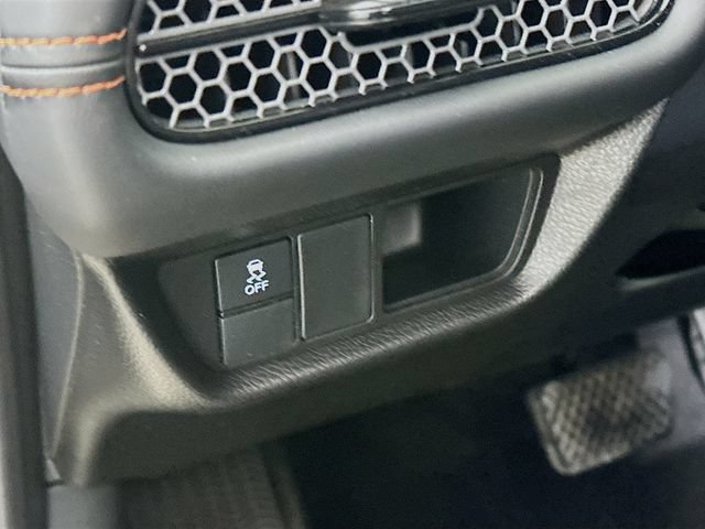Certified 2025 Honda HR-V Sport image 21