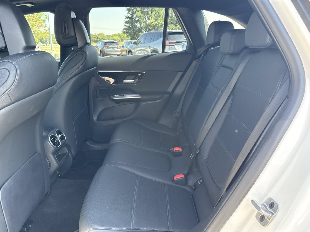 New 2026 Mercedes-Benz GLC 300 image 13