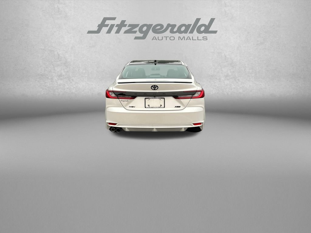 Used 2025 Toyota Camry XSE FWD image 7