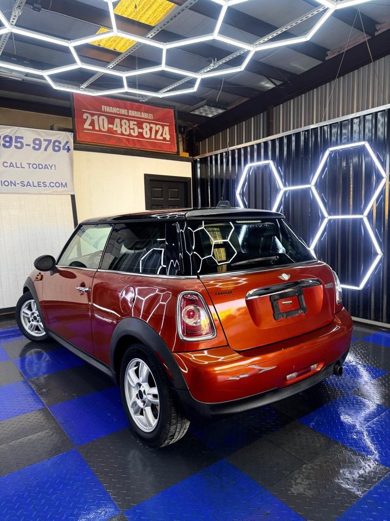 Used 2011 MINI Cooper Hardtop FWD image 17