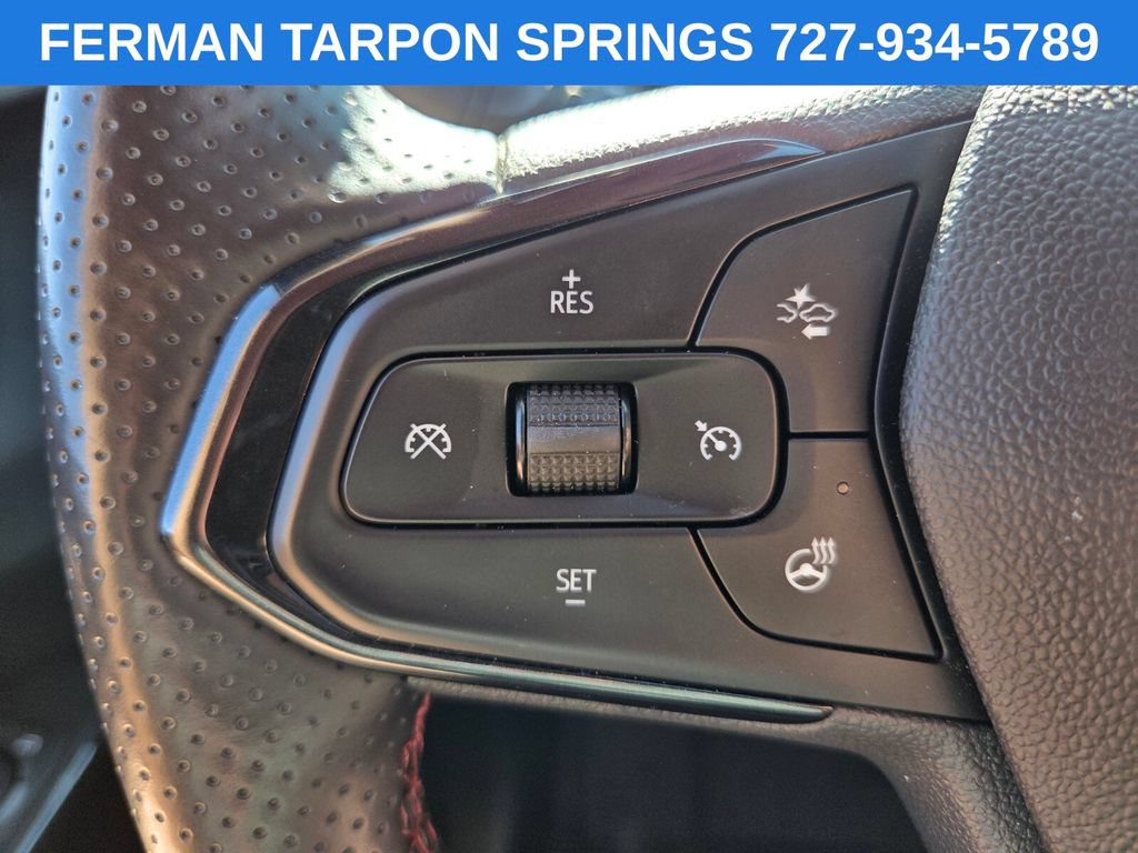 Certified 2025 Chevrolet Trax RS w/ Driver Confidence Package FWD image 34