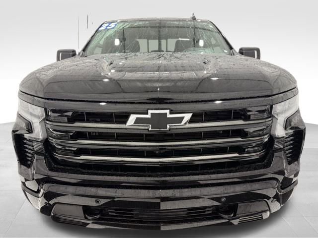 Used 2025 Chevrolet Silverado 1500 High Country w/ High Country Premium Package image 8