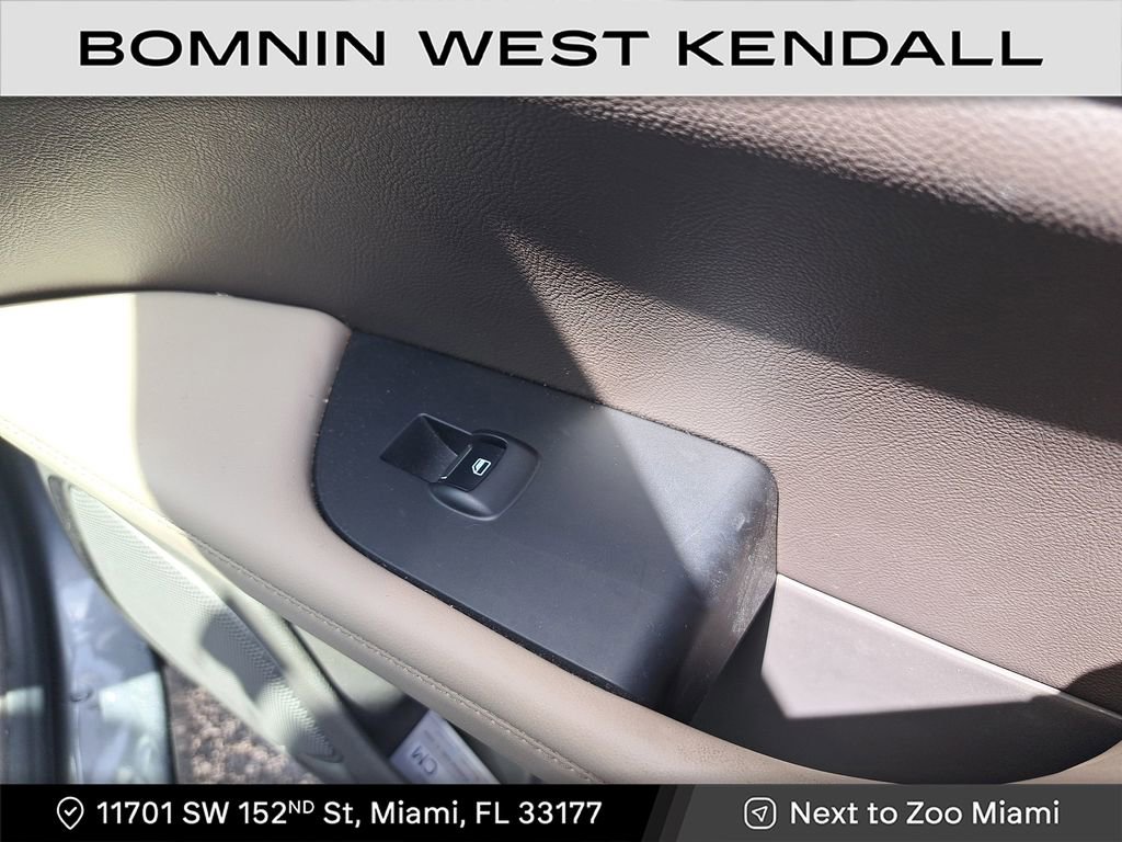 Used 2023 Lincoln Nautilus AWD w/ Premium Package image 13