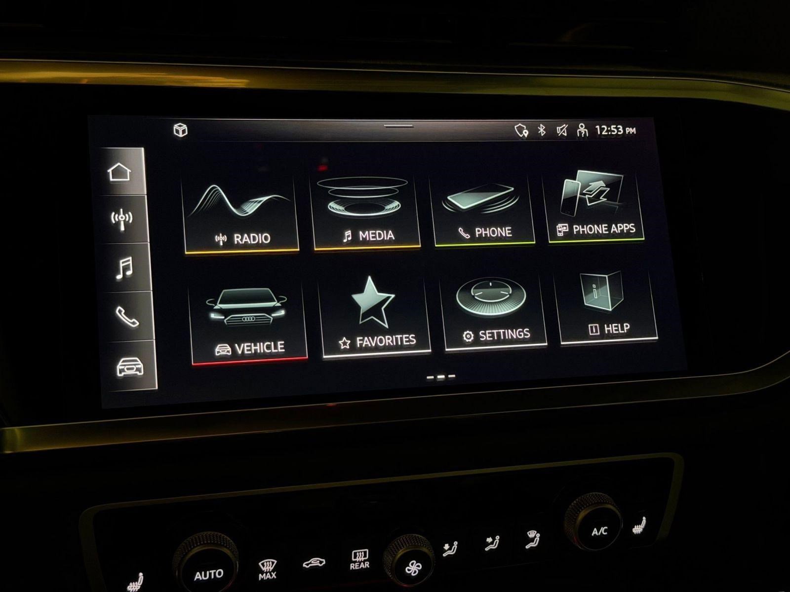 Certified 2025 Audi Q3 2.0T Premium w/ Convenience Package image 29