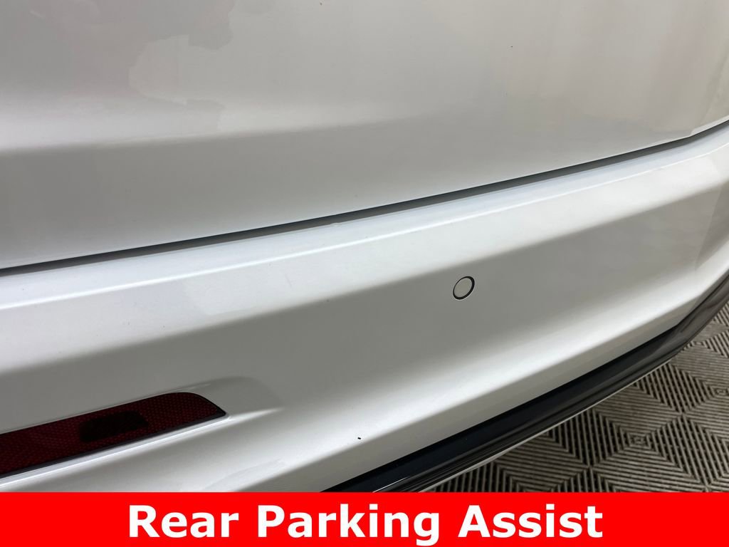 Used 2024 Cadillac XT6 Sport w/ Technology Package image 18