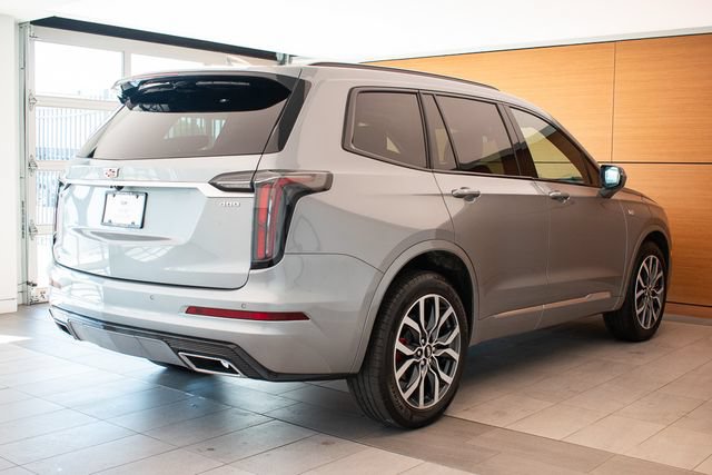 Used 2024 Cadillac XT6 Sport AWD/4WD image 6