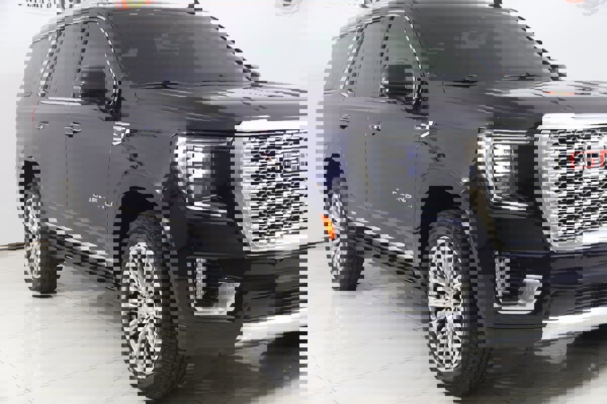 Used 2021 GMC Yukon Denali w/ Denali Premium Package image 42