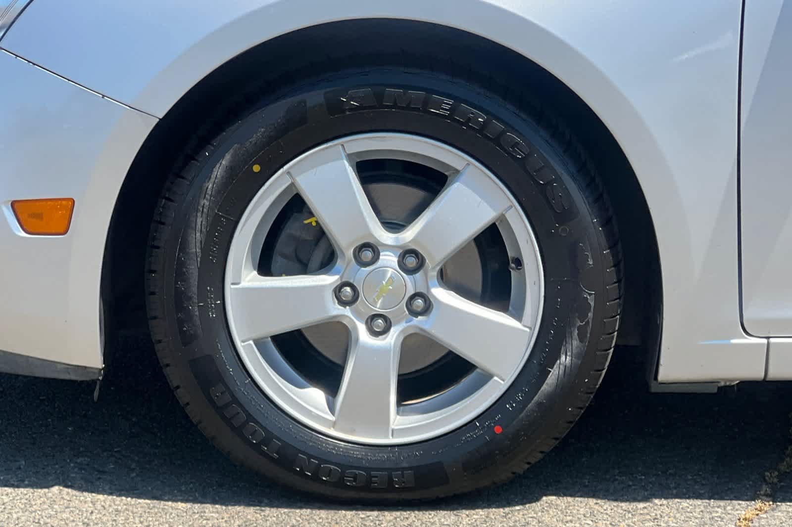 Used 2016 Chevrolet Cruze LT FWD image 28