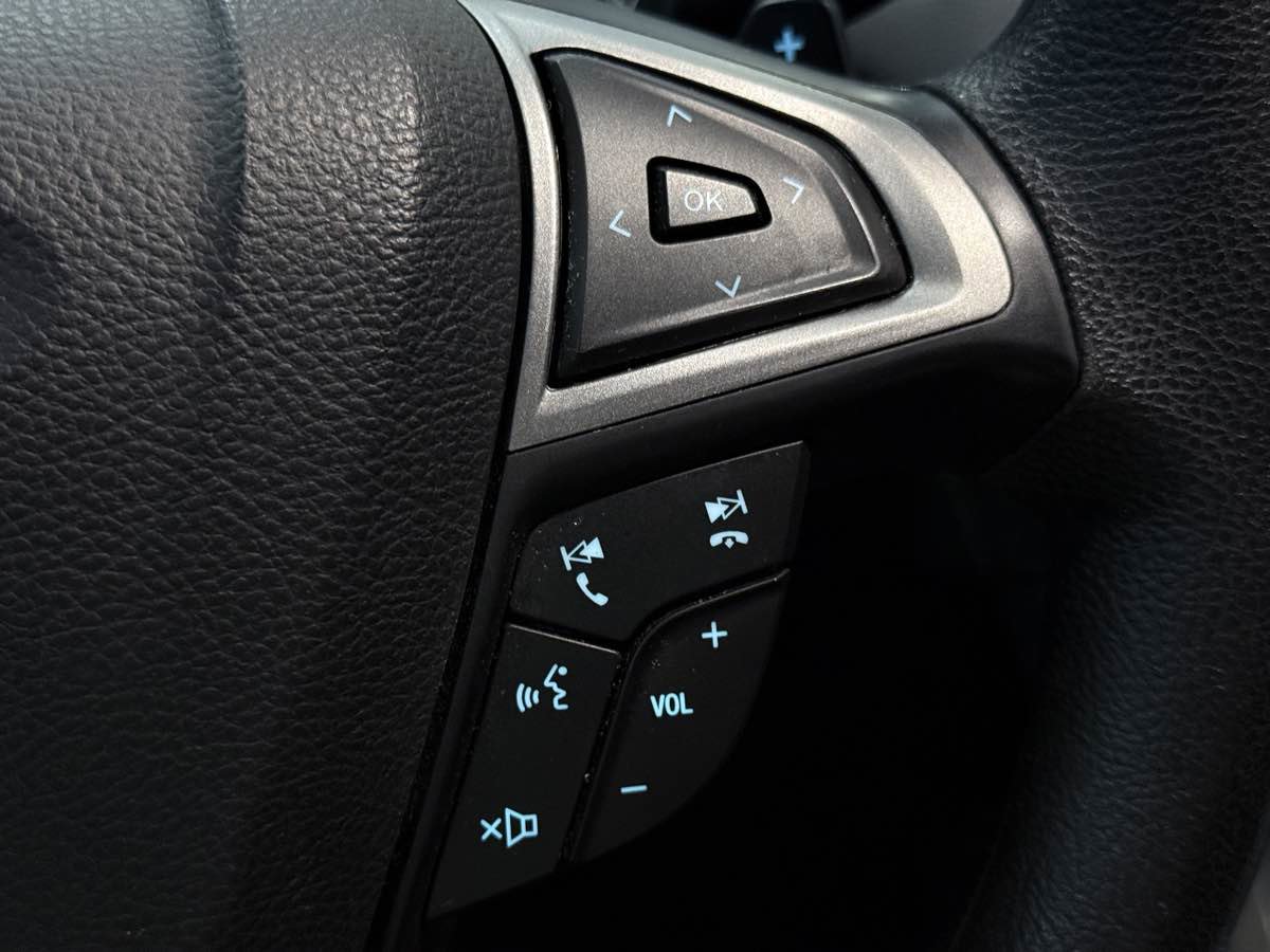 Used 2019 Ford Fusion SE image 47