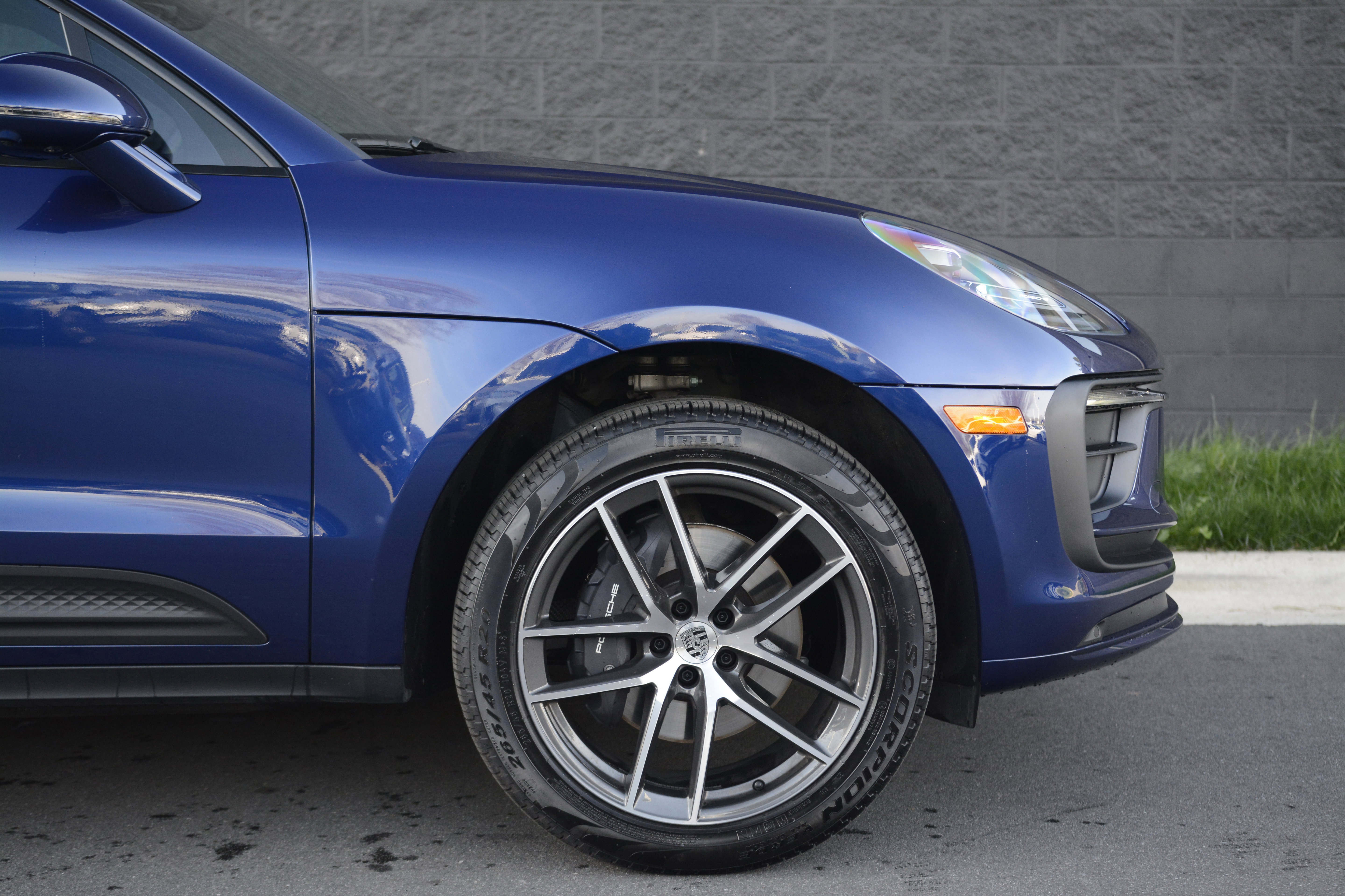 Certified 2026 Porsche Macan AWD/4WD image 43
