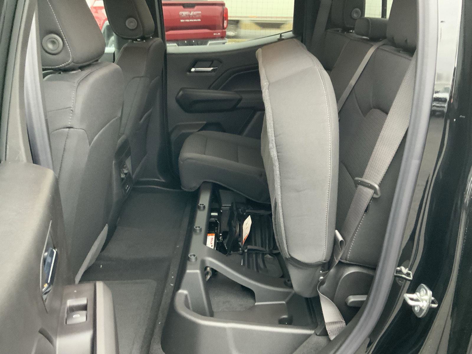 New 2026 GMC Canyon Elevation w/ Convenience Package image 58