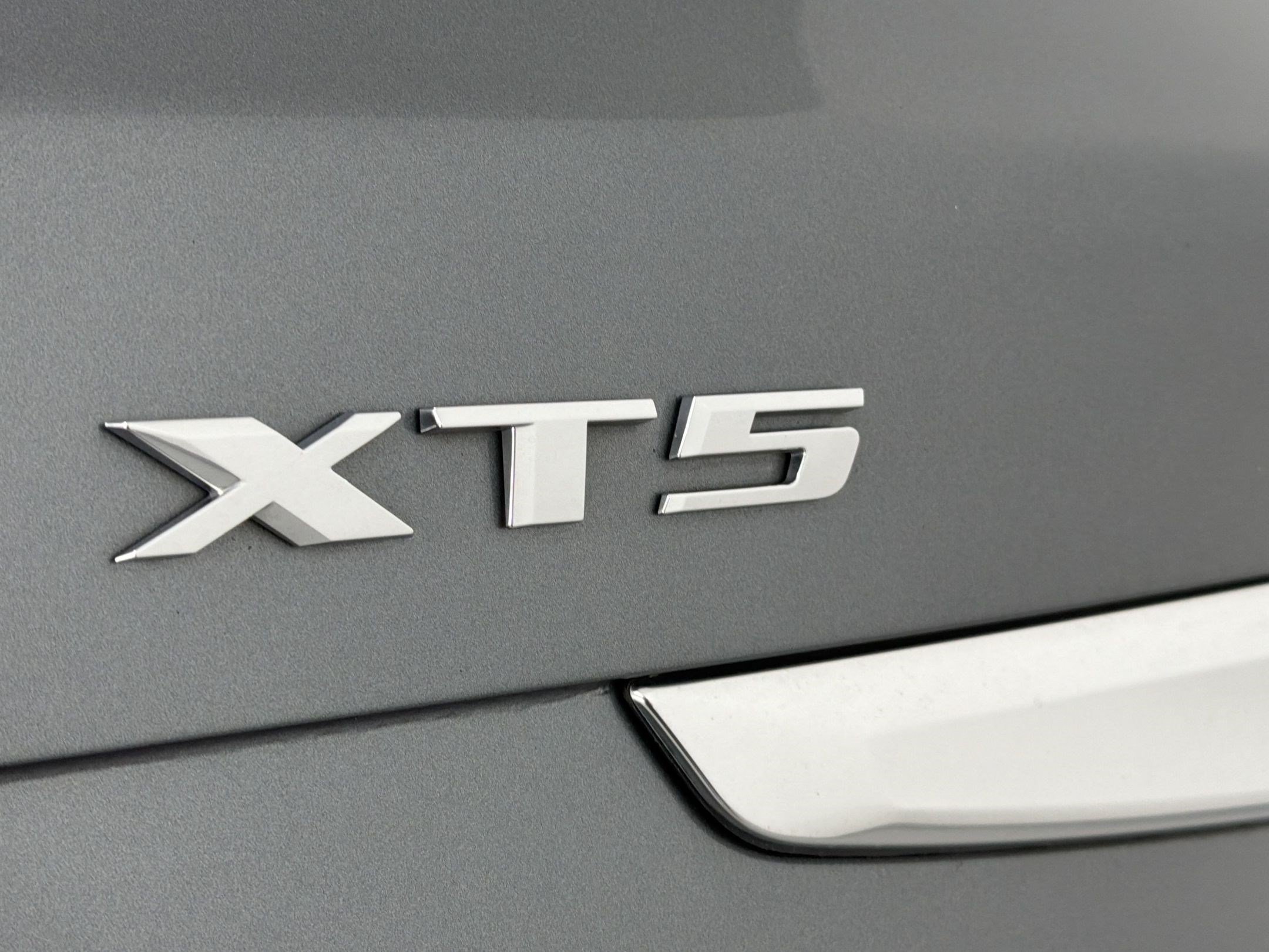 Used 2022 Cadillac XT5 Premium Luxury w/ Technology Package FWD image 33