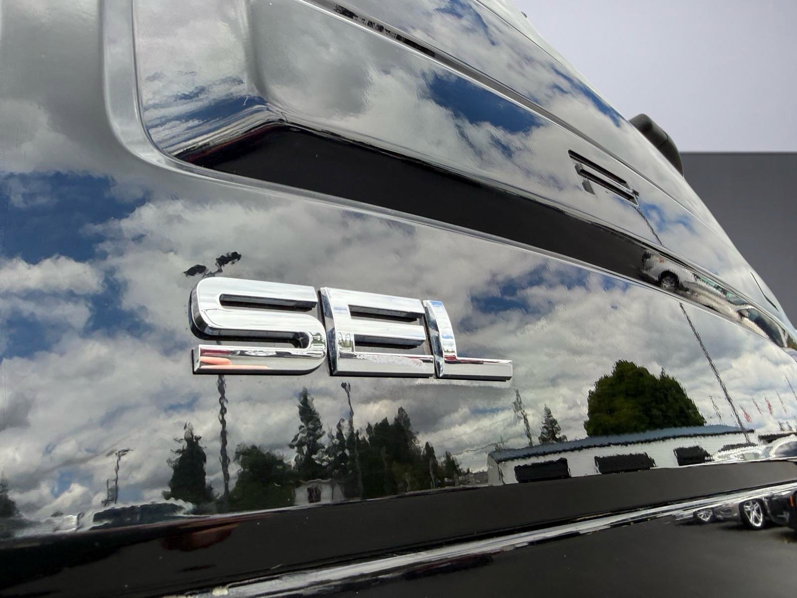 Used 2016 Ford Flex SEL w/ Equipment Group 202A FWD image 6