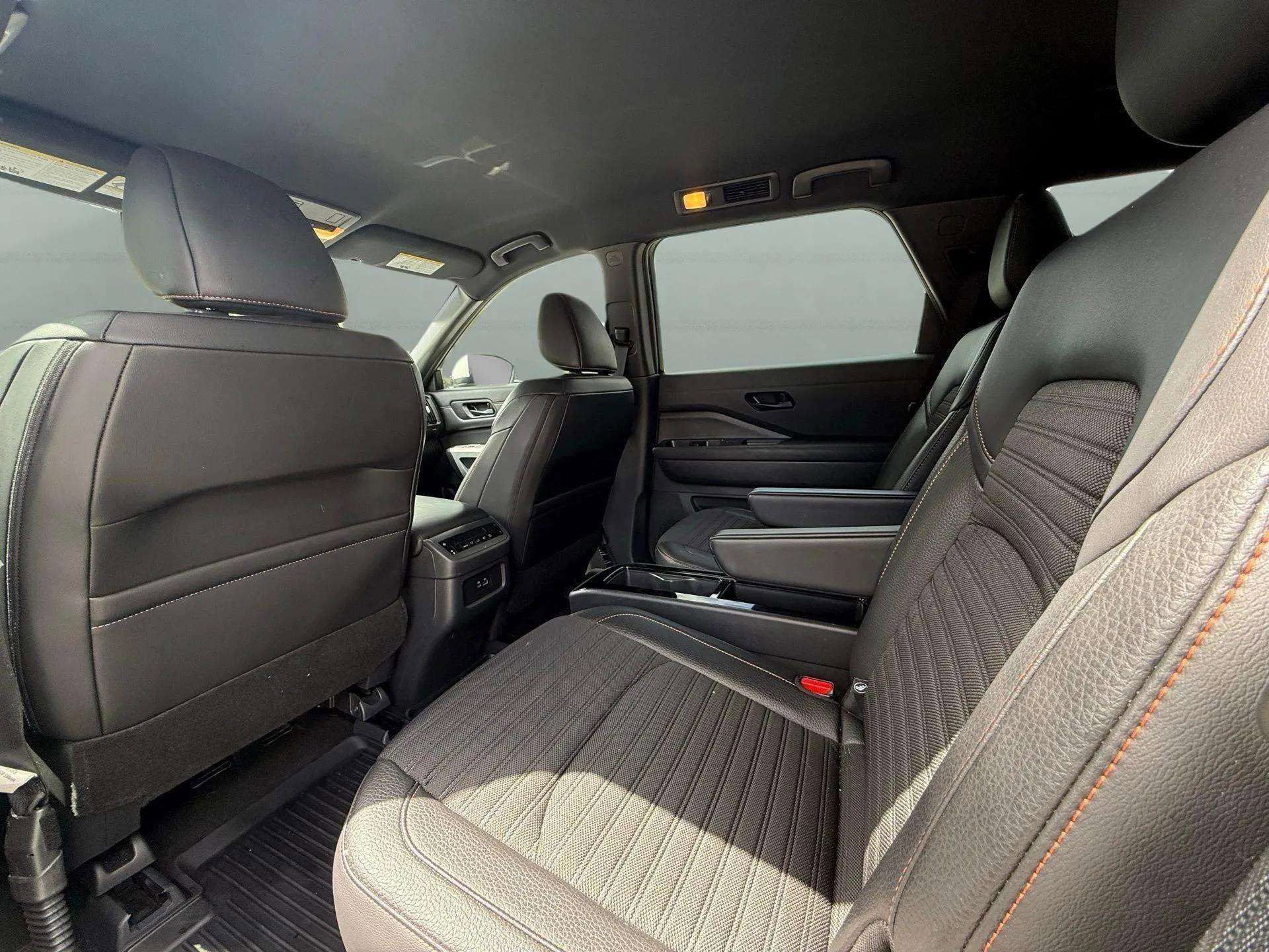 Used 2024 Nissan Pathfinder Rock Creek AWD/4WD image 47