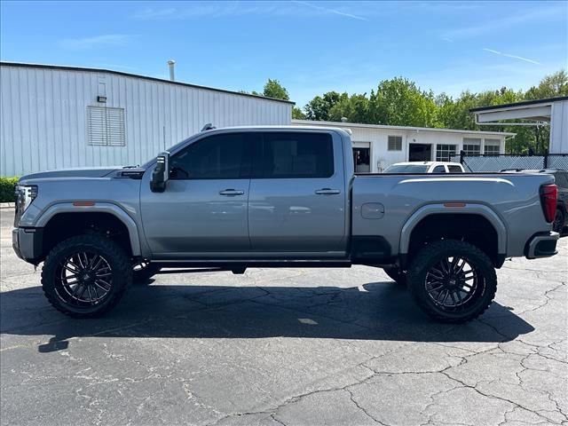 Used 2024 GMC Sierra 2500 Denali Ultimate AWD/4WD image 7