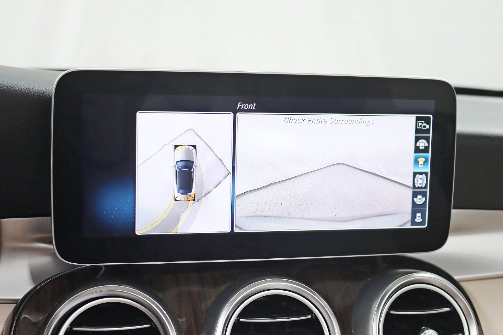 Used 2019 Mercedes-Benz C 300 4MATIC Cabriolet w/ Multimedia Package image 23