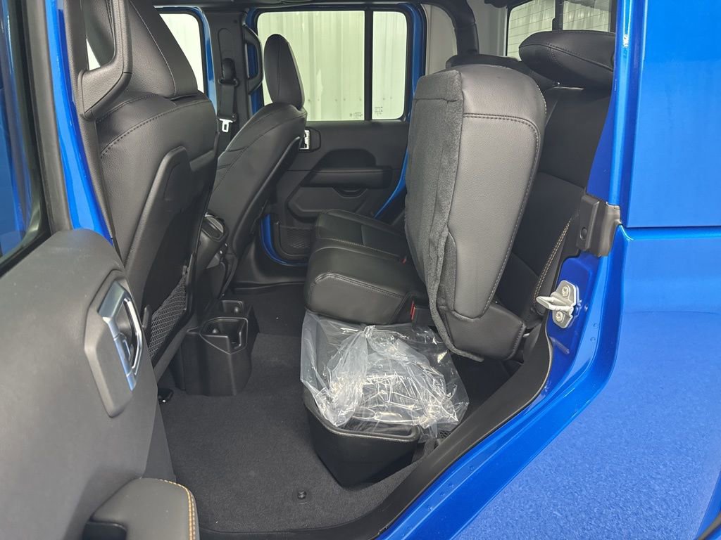 New 2026 Jeep Gladiator Sport image 15