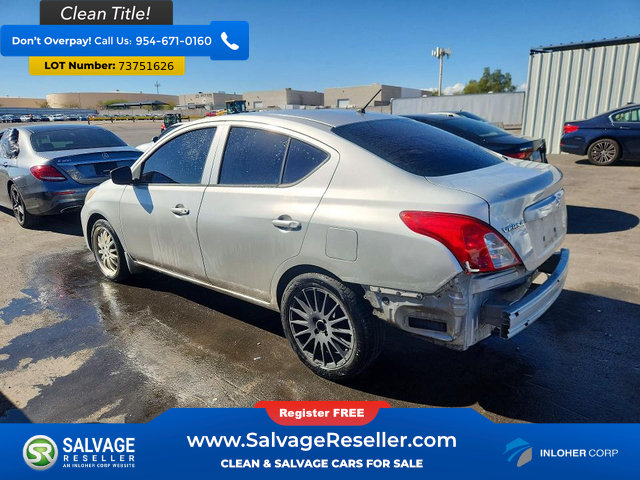 Used 2017 Nissan Versa S FWD image 3