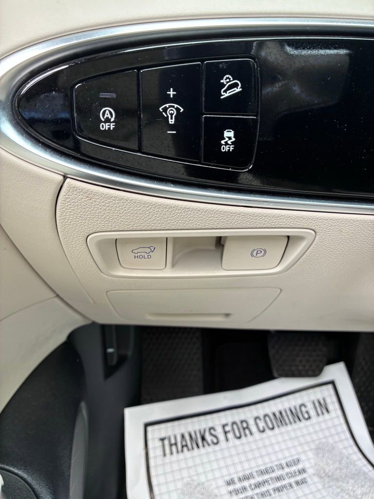 Used 2024 Genesis GV70 2.5T w/ Select Package AWD/4WD image 25