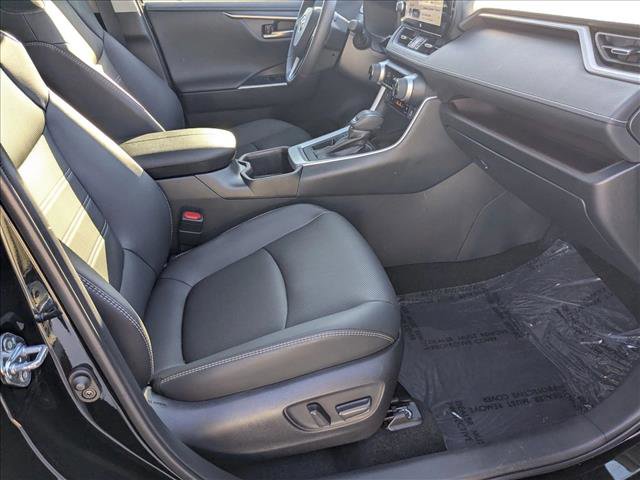 Used 2025 Toyota RAV4 Limited image 20