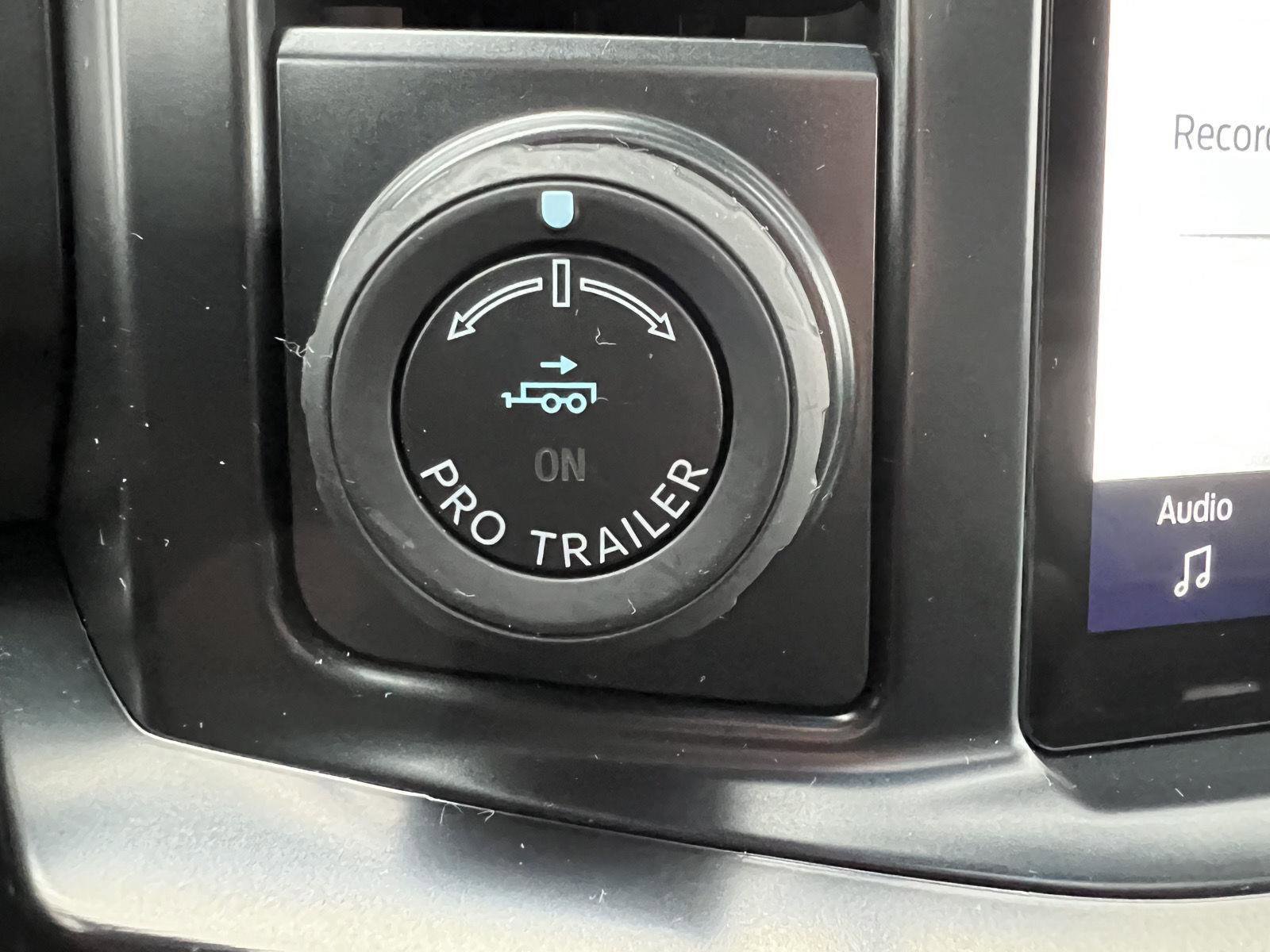 New 2026 Ford F350 Lariat w/ Black Appearance Package image 36