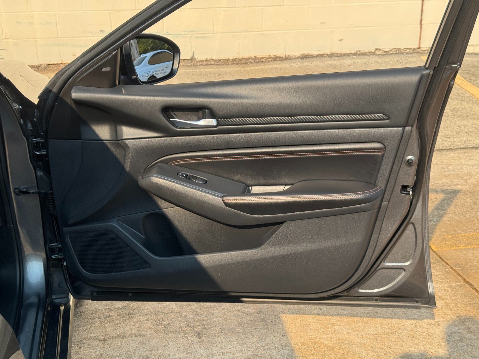 Used 2022 Nissan Altima 2.0 SR FWD image 37