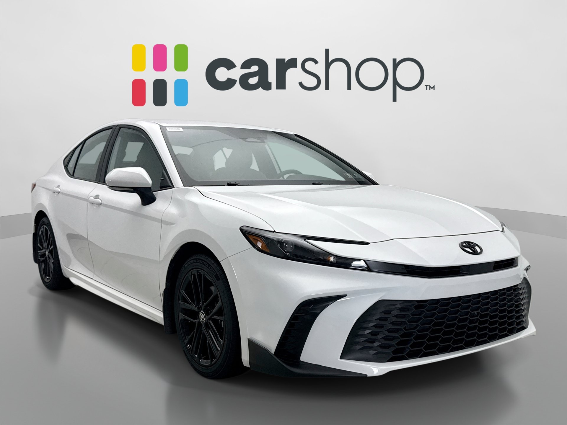 Used 2025 Toyota Camry SE w/ Convenience Package FWD image 7