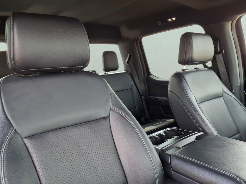 Used 2025 Ford F150 Lariat w/ Equipment Group 501A Mid image 21