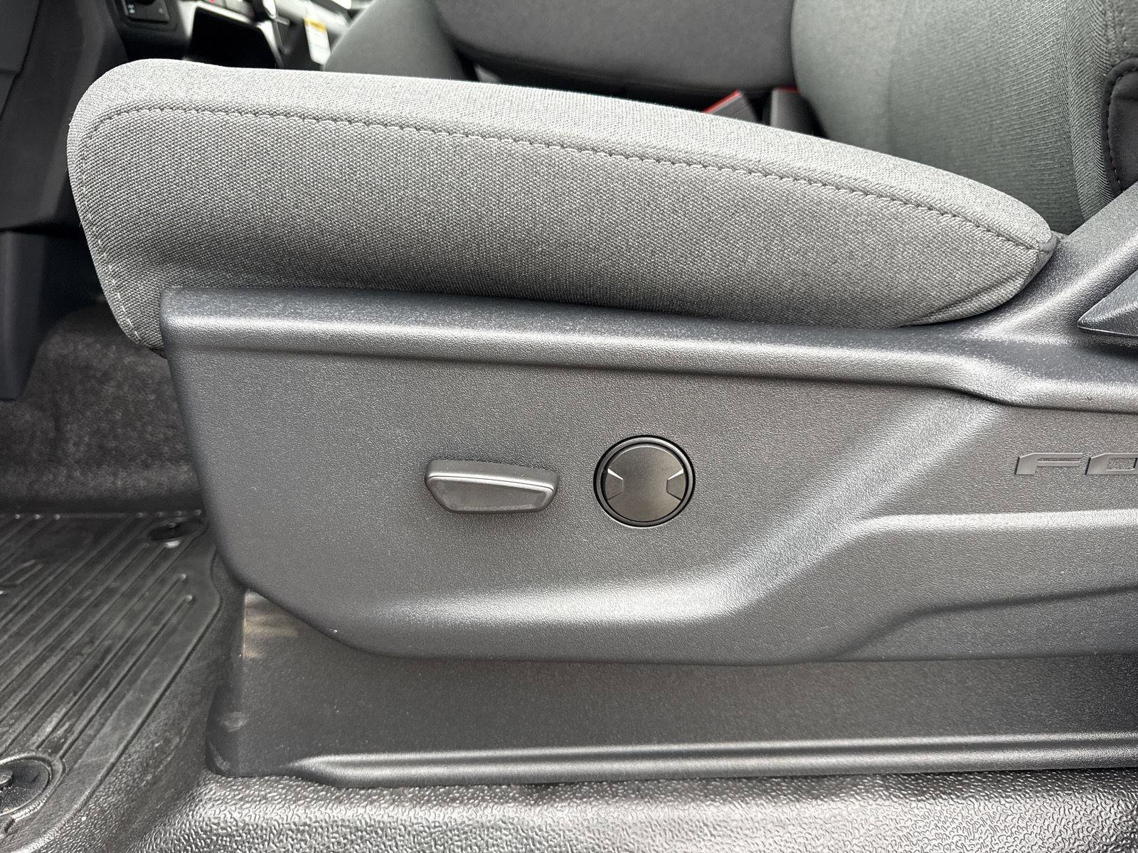 New 2026 Ford F250 XLT w/ XLT Premium Package image 17