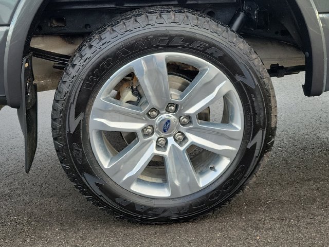 Certified 2019 Ford F150 Platinum w/ Trailer Tow Package AWD/4WD image 32