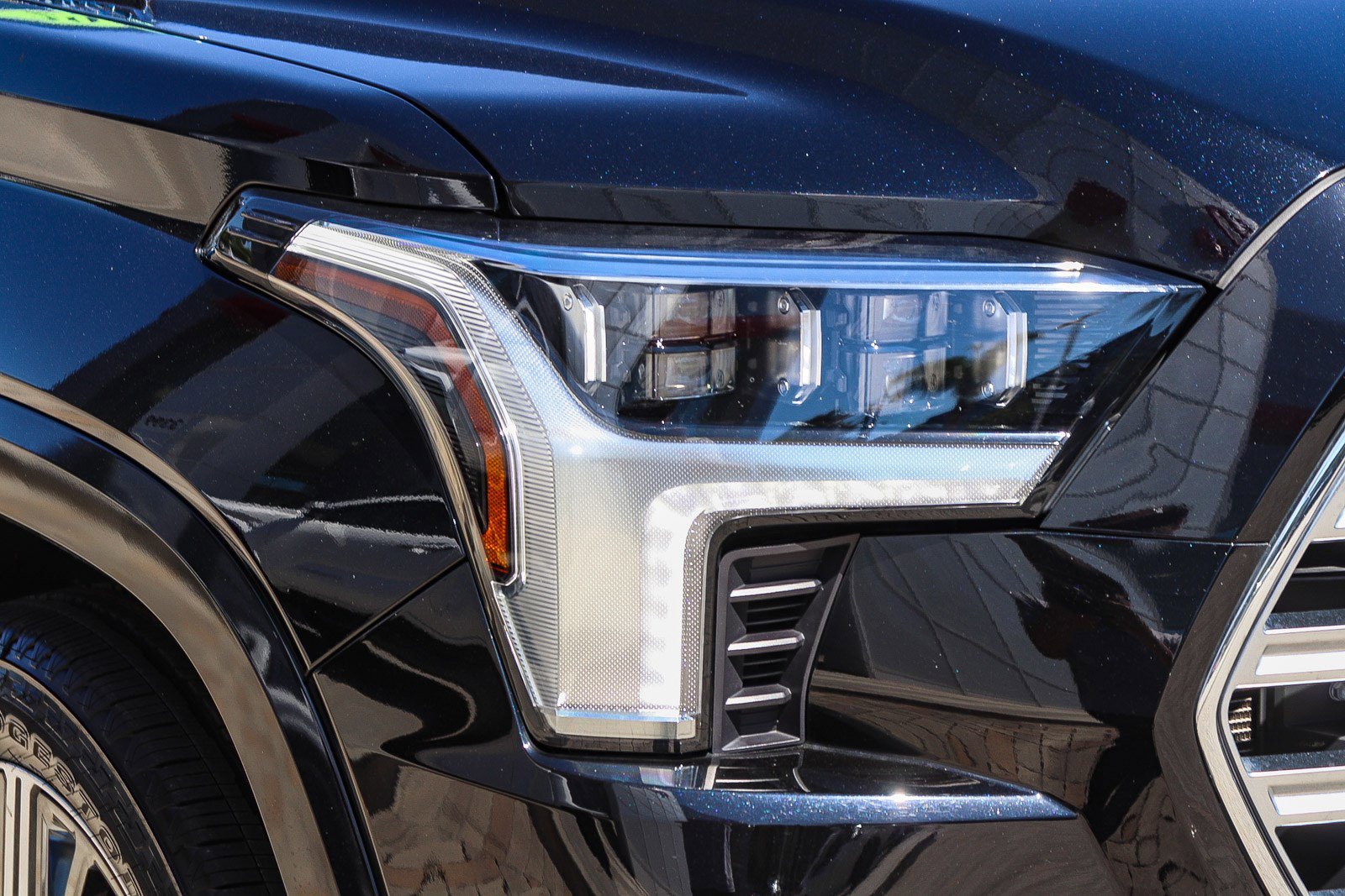 Used 2024 Toyota Sequoia Capstone image 5