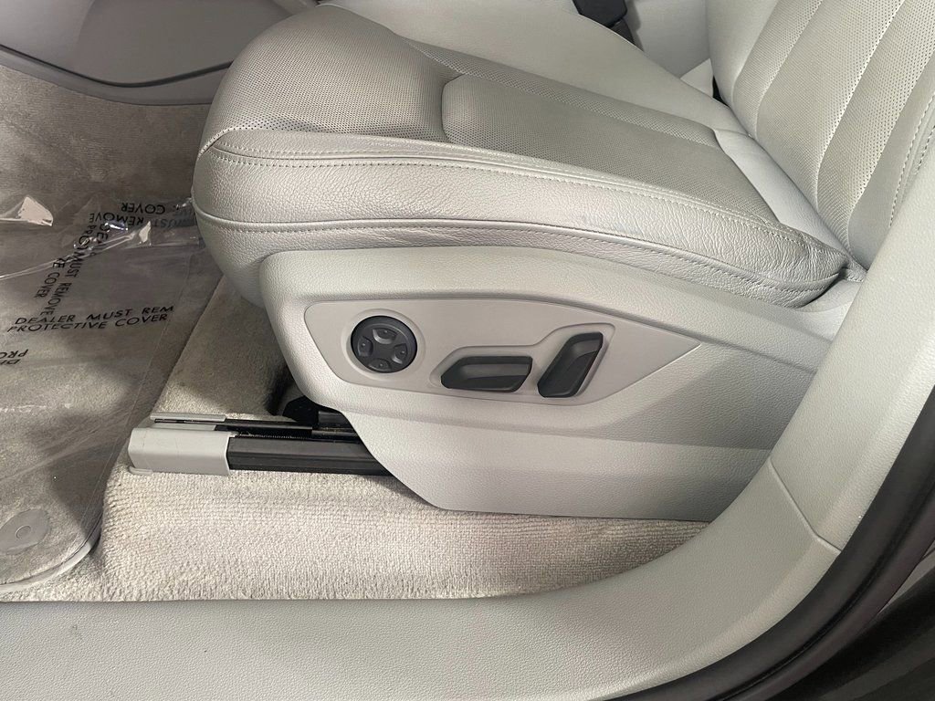 Used 2019 Audi Q7 3.0T Prestige w/ Prestige Package image 24