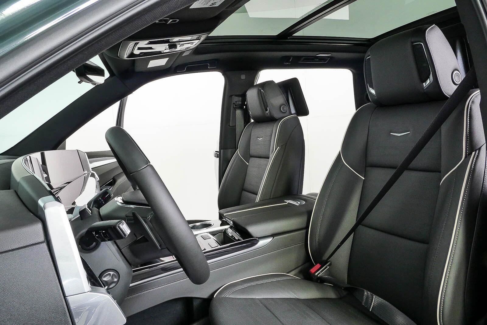 New 2026 Cadillac Escalade Sport w/ Touring Package AWD/4WD image 5