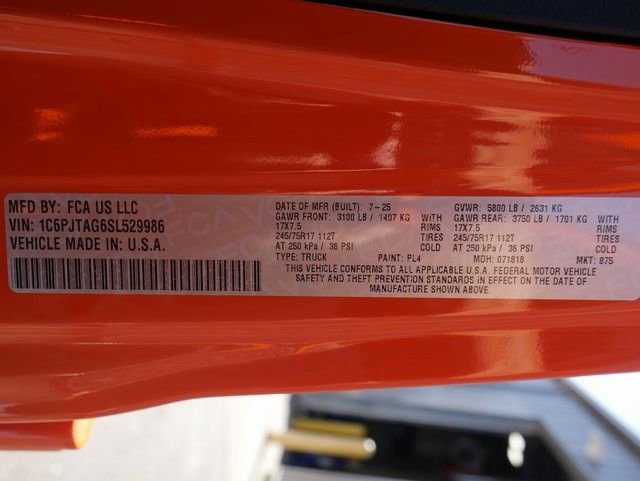 New 2025 Jeep Gladiator Sport image 27