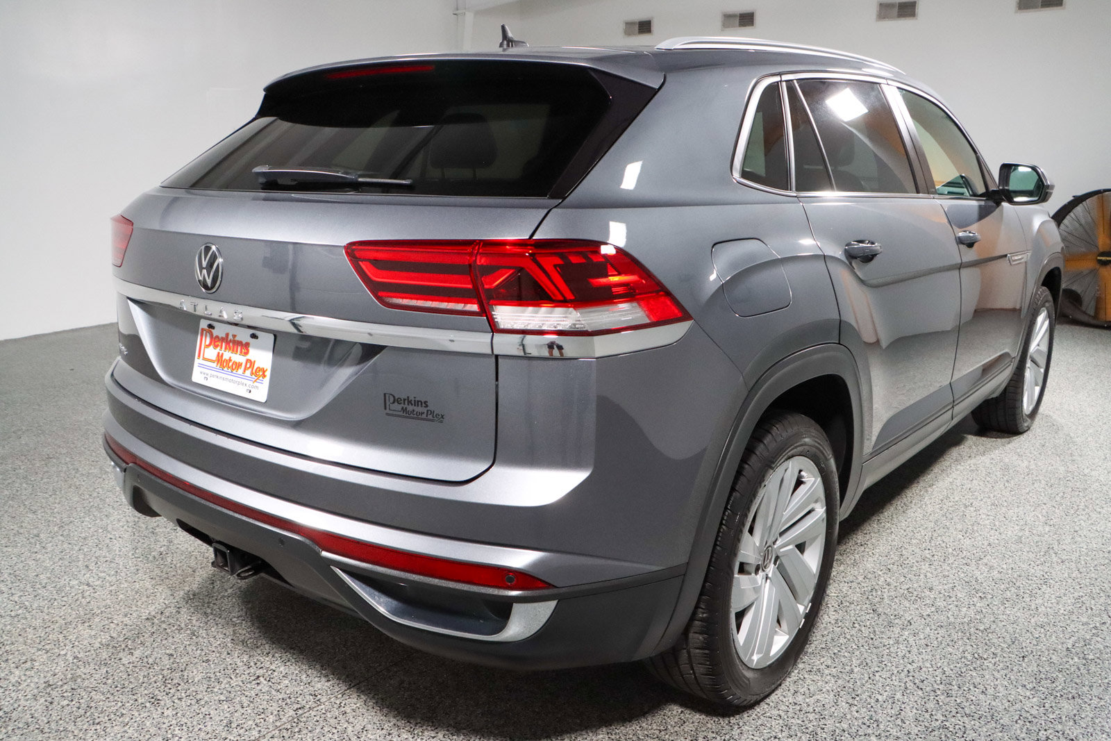 Used 2022 Volkswagen Atlas Cross Sport SE image 7
