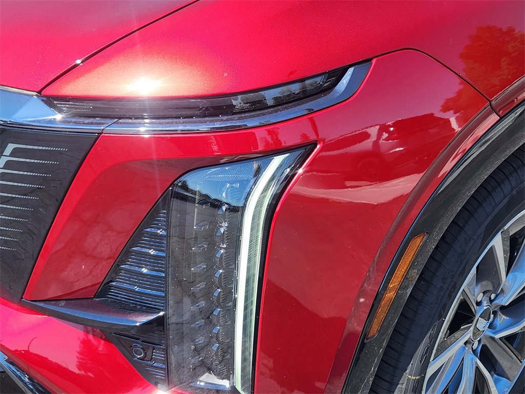 New 2026 Cadillac Vistiq Sport image 9