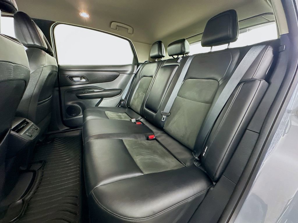 Used 2023 Nissan Ariya AWD image 25