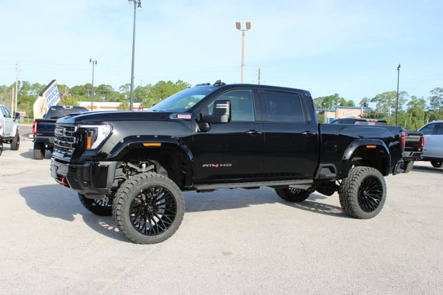 Used 2025 GMC Sierra 2500 AT4 w/ AT4 Premium Plus Package AWD/4WD image 5