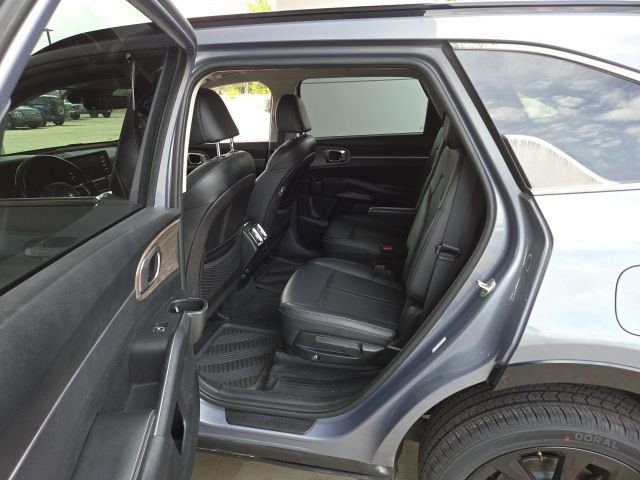 Used 2021 Kia Sorento EX image 20