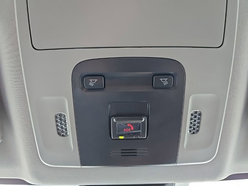 Used 2024 Toyota Camry SE w/ Cold Weather Package image 33