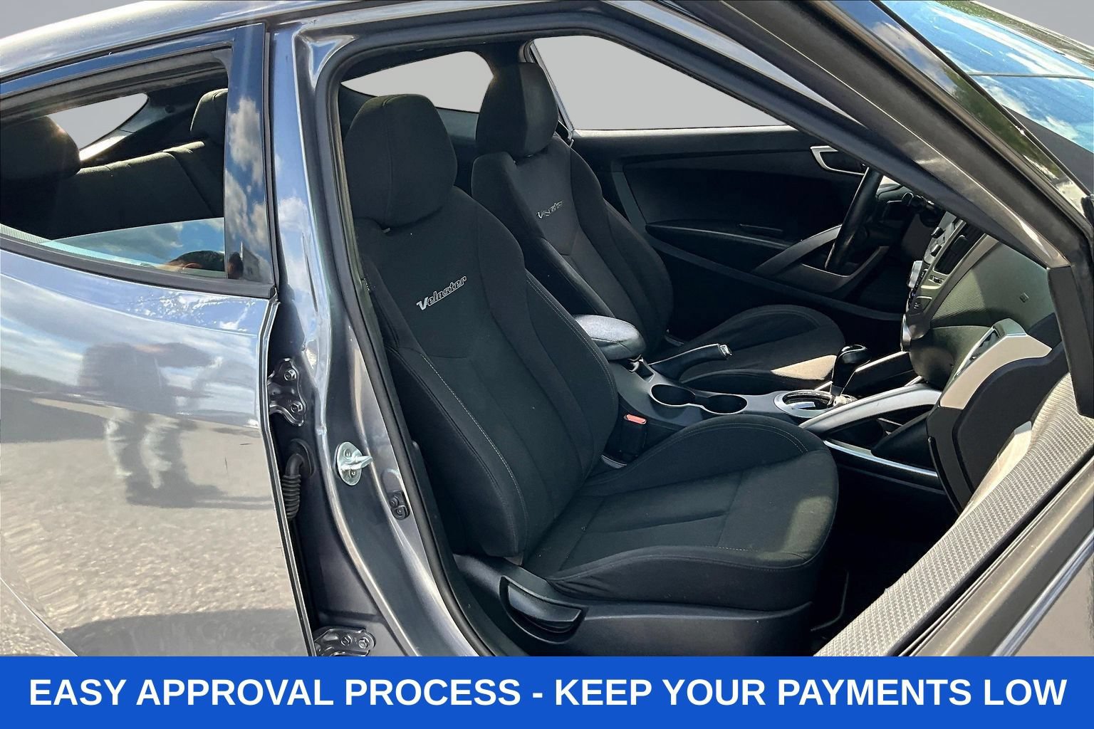 Used 2017 Hyundai Veloster Value Edition FWD image 33