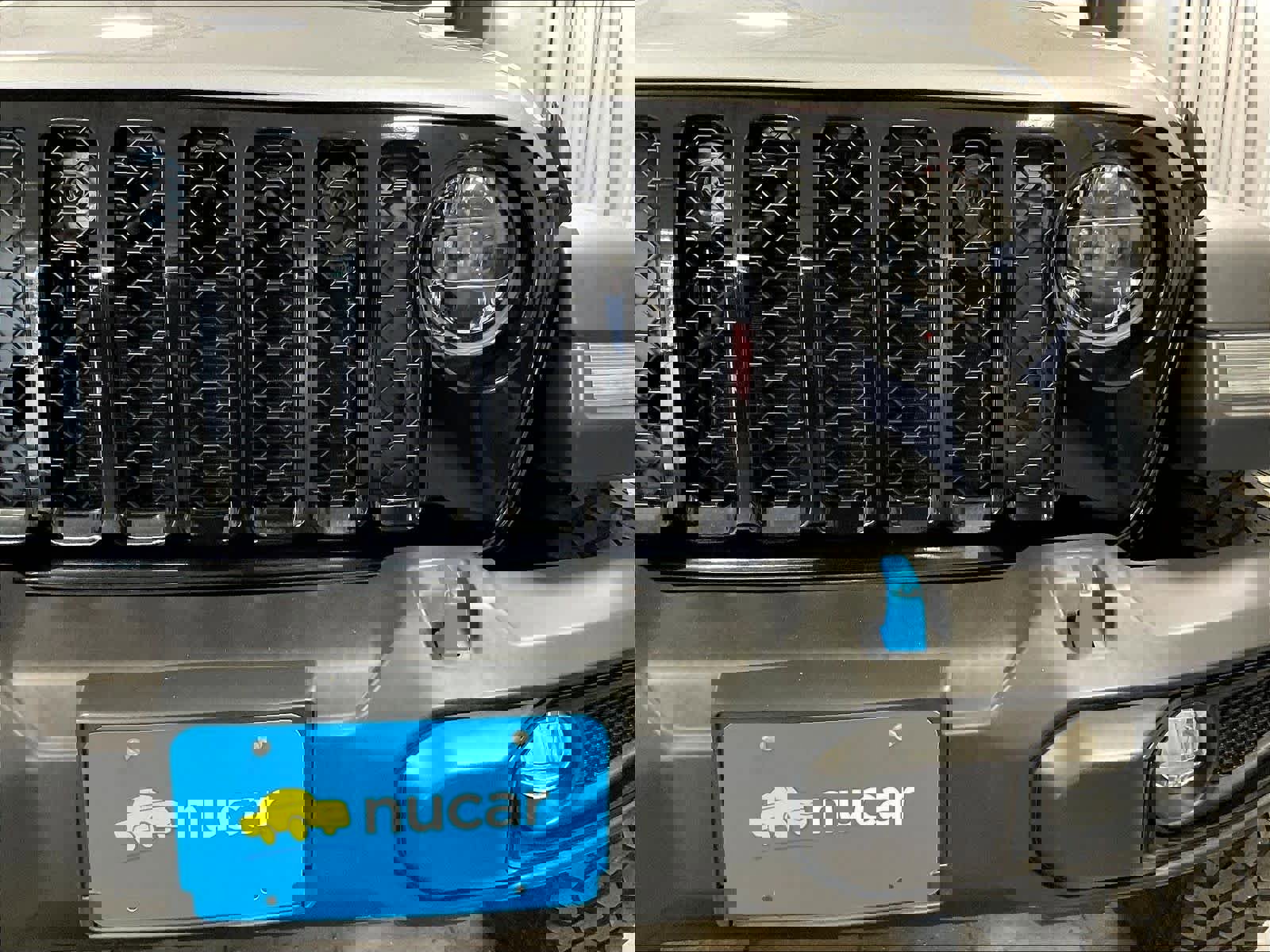 Used 2023 Jeep Wrangler Unlimited w/ Cold Weather Group AWD/4WD image 32