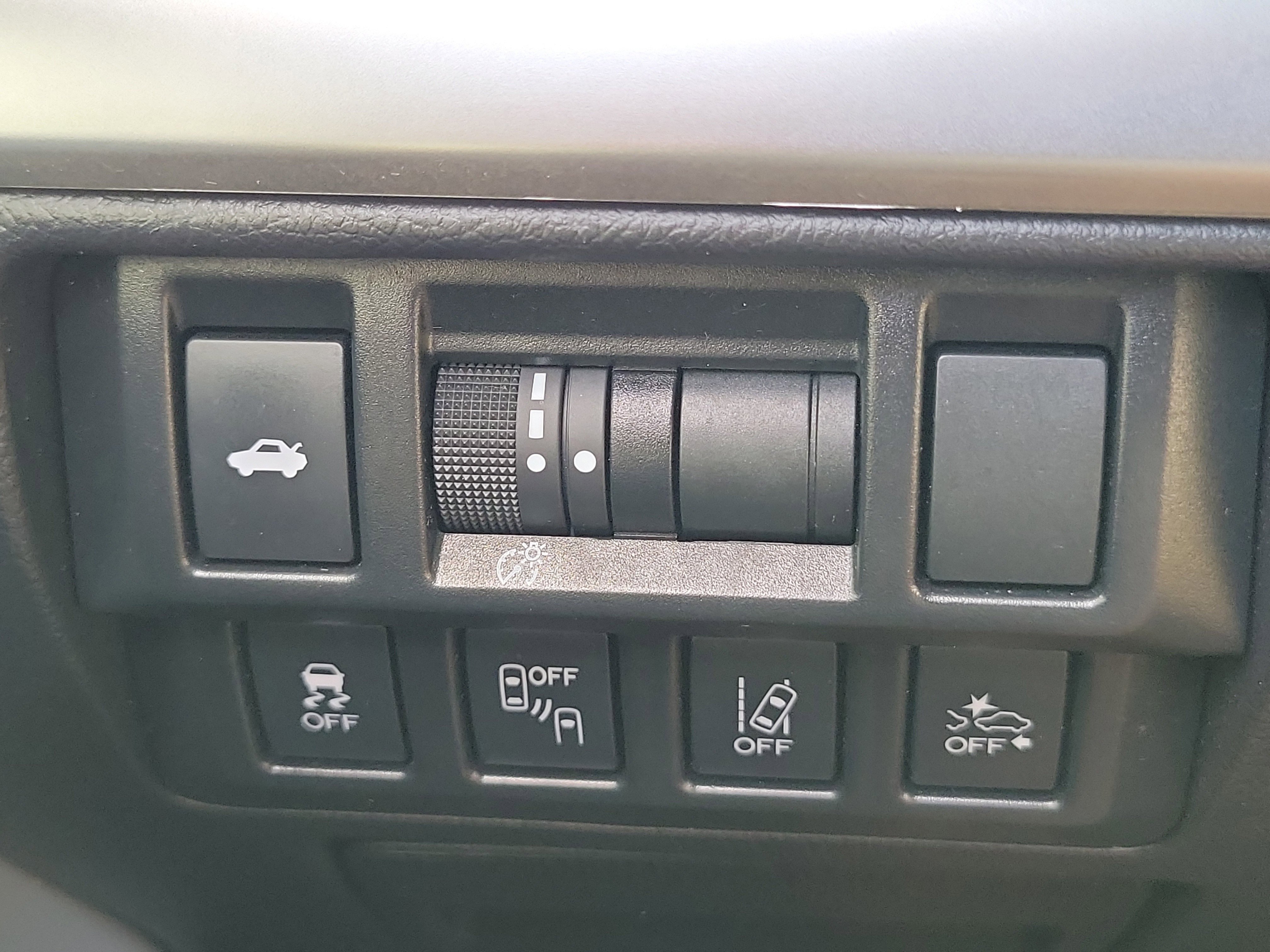 Used 2018 Subaru Legacy 2.5i Limited image 26